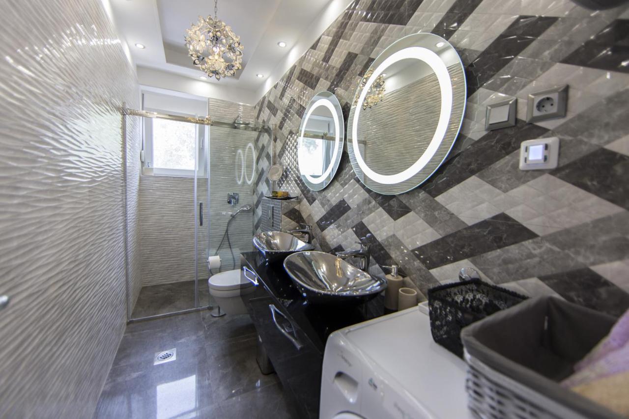 Villa Long Island Luxury Residence, Sali Dugi Otok-Private Parking,Next To Beach Extérieur photo